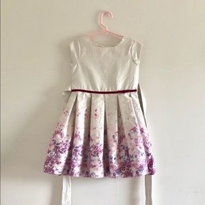 Girls dress